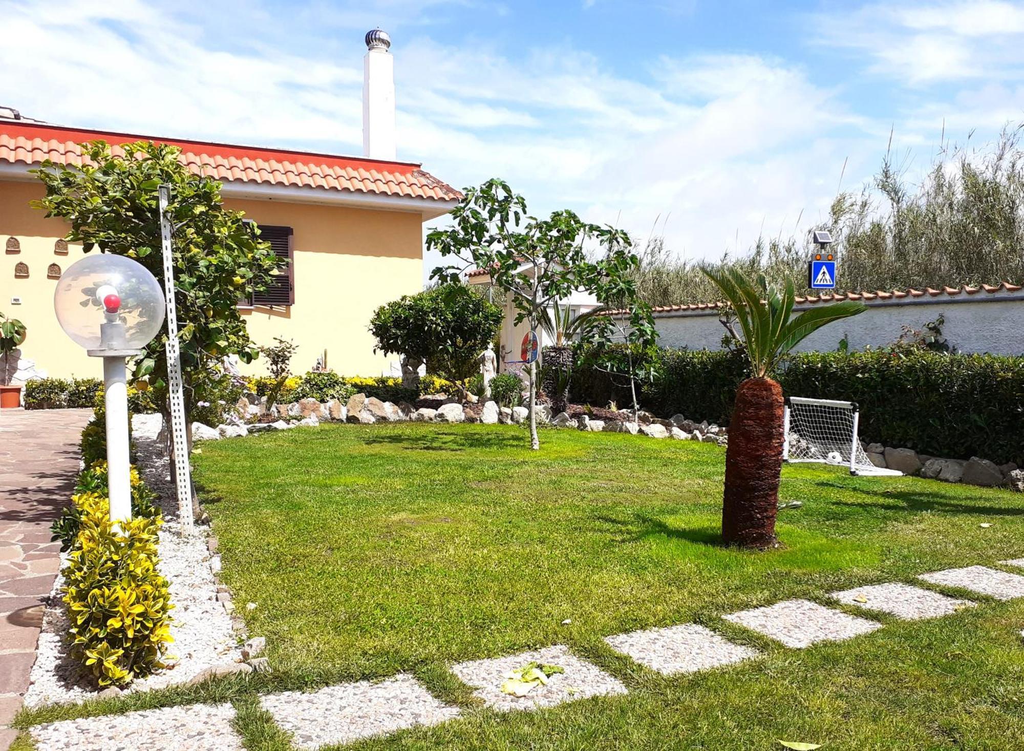 A Casa Dell' Artista Villa Фиумичино Екстериор снимка